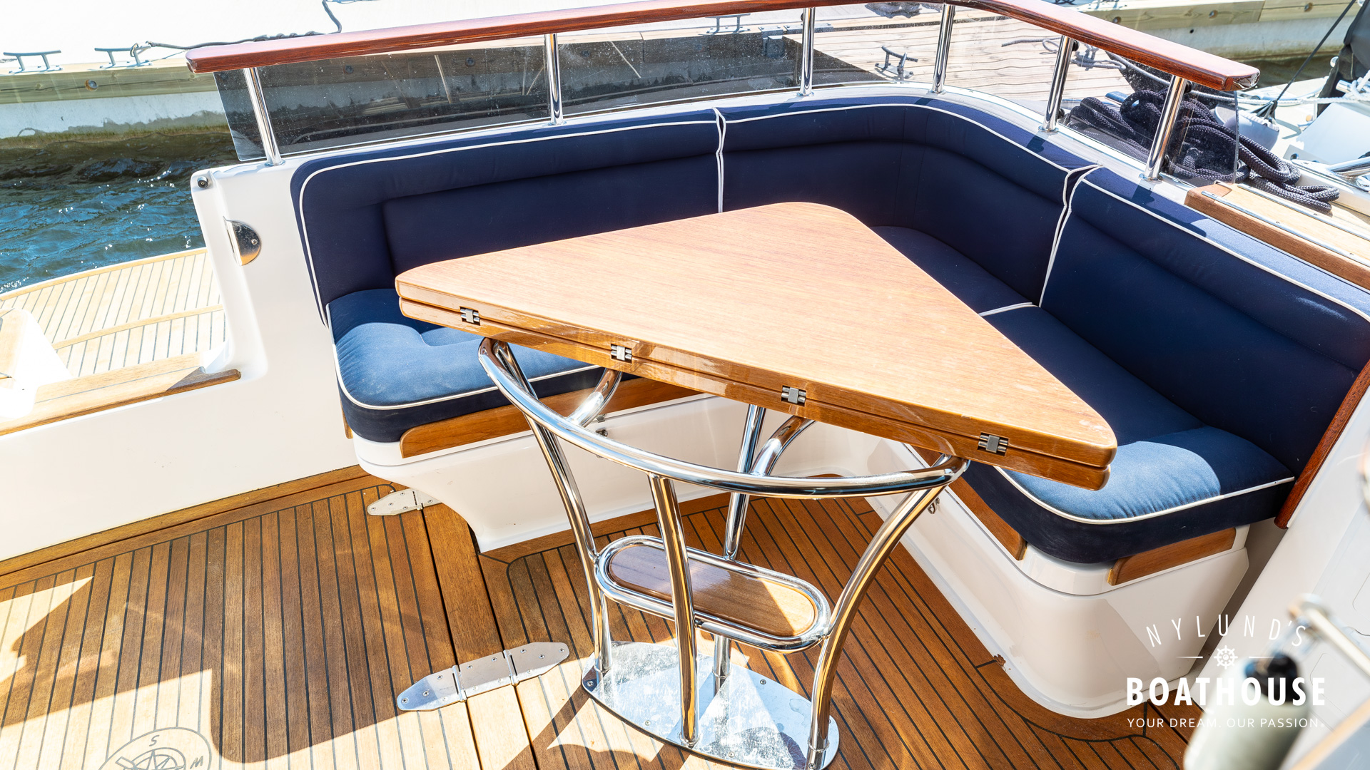 Nord West 370 Flybridge - Image 36