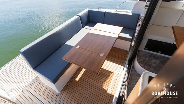 Grandezza 37 CA — Interior