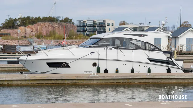 Grandezza 34 OC — Navegando