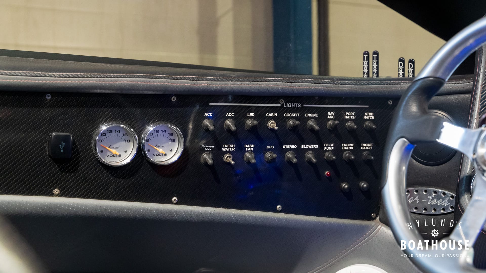 Nor-tech 4300 Supercat Roadster - Image 49