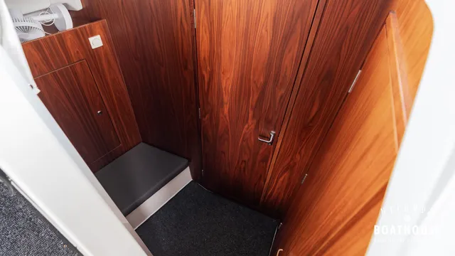 Finnmaster Pilot 8 — Interior