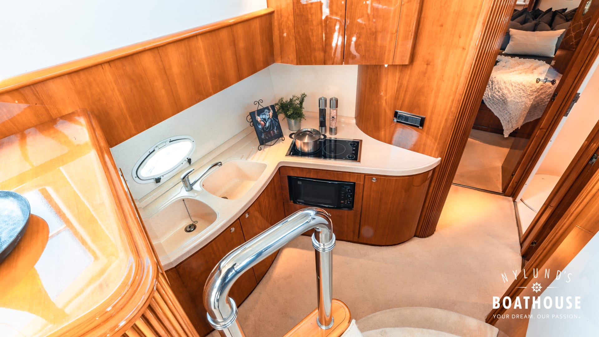 Azimut 42 Fly - Image 39