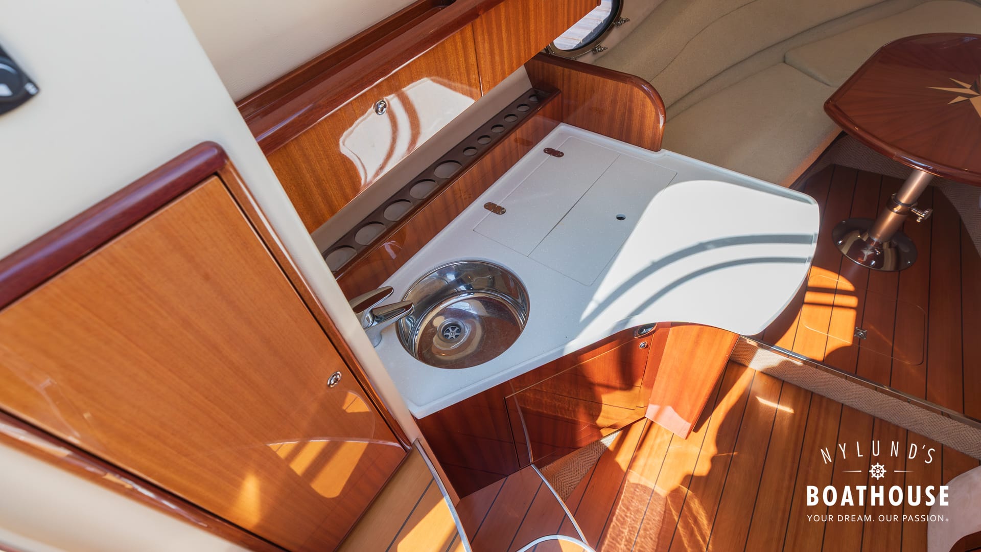 Windy 32 GT - Image 48