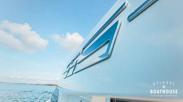 Azimut 55S
