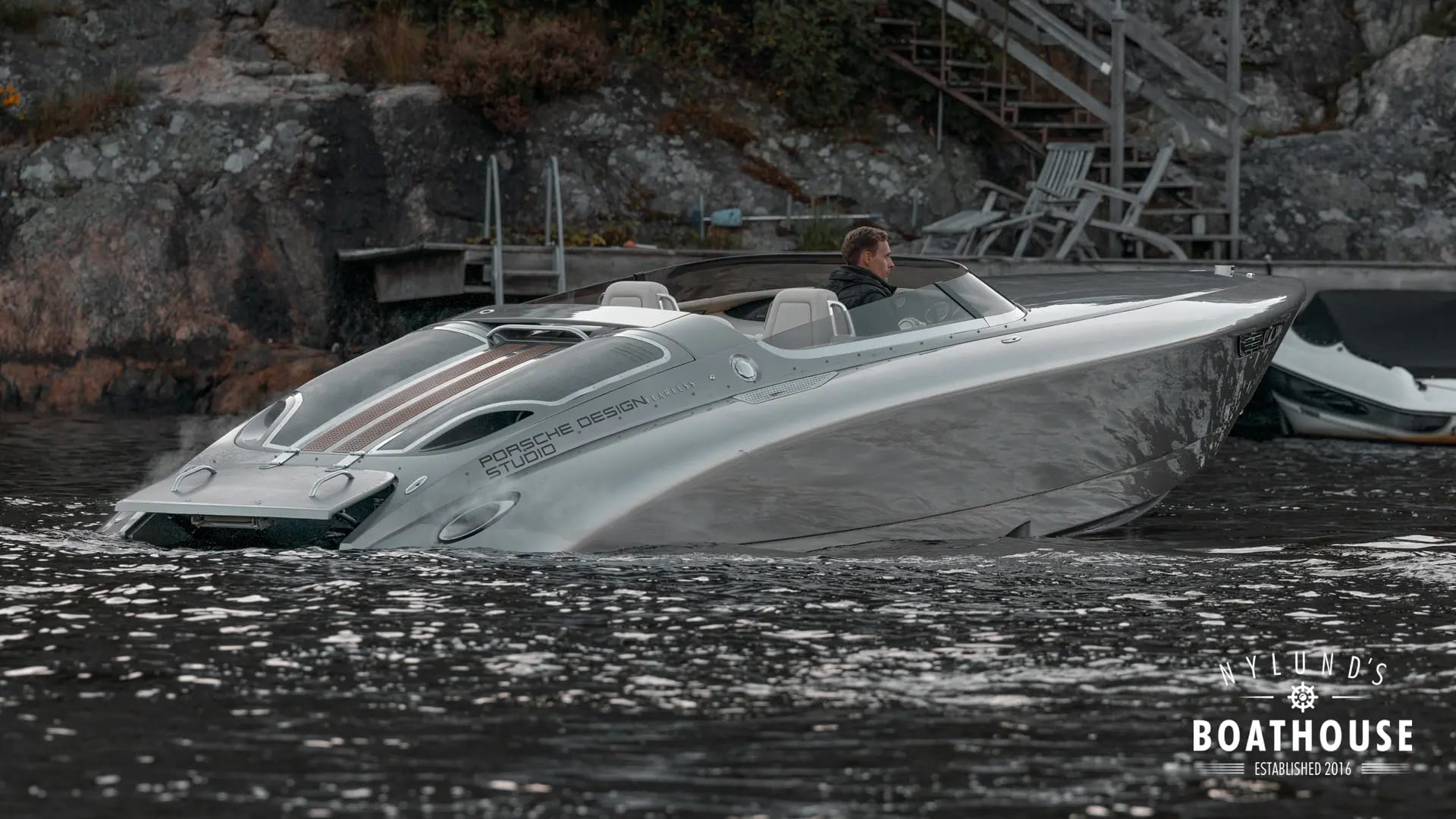 Donzi 28 Fearless Yacht - Image 16