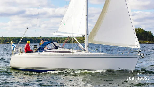 Delphia  D37