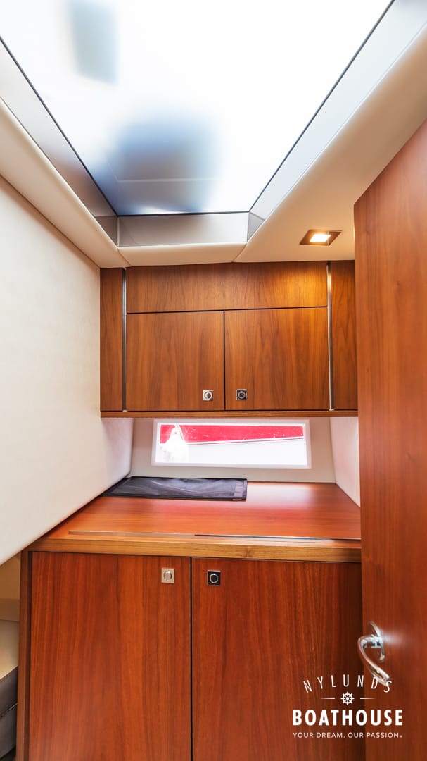 Galeon 340 Fly - Image 25