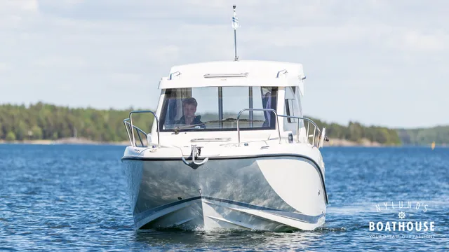 Quicksilver Activ 675 Weekend