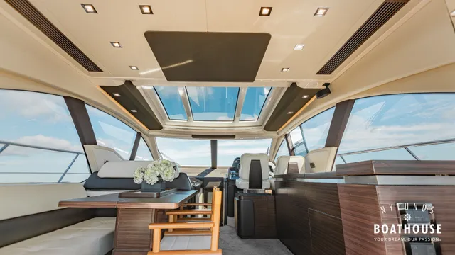 Azimut 55S