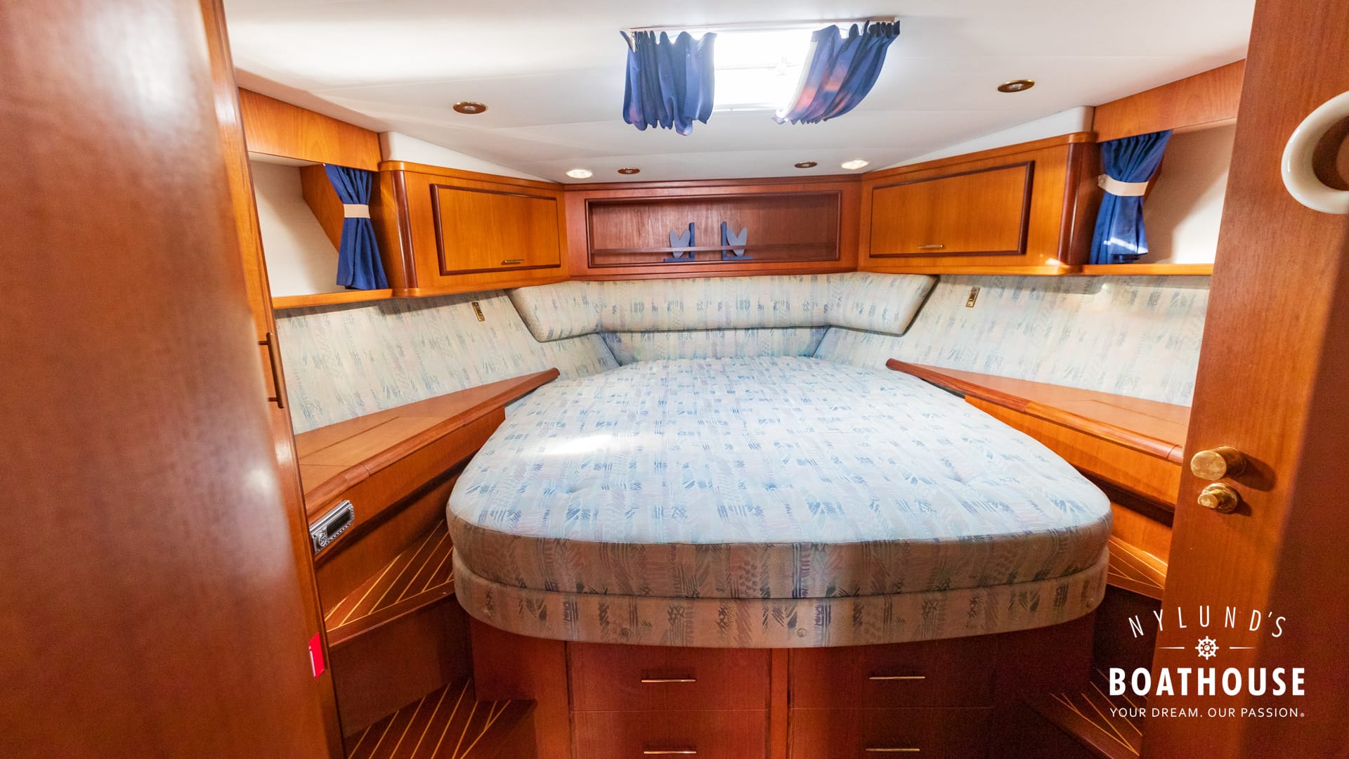 Fairline 50 MK II - Image 36