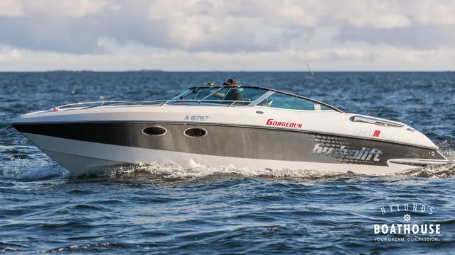 Hydrolift C-31 R Carbon — Cruising