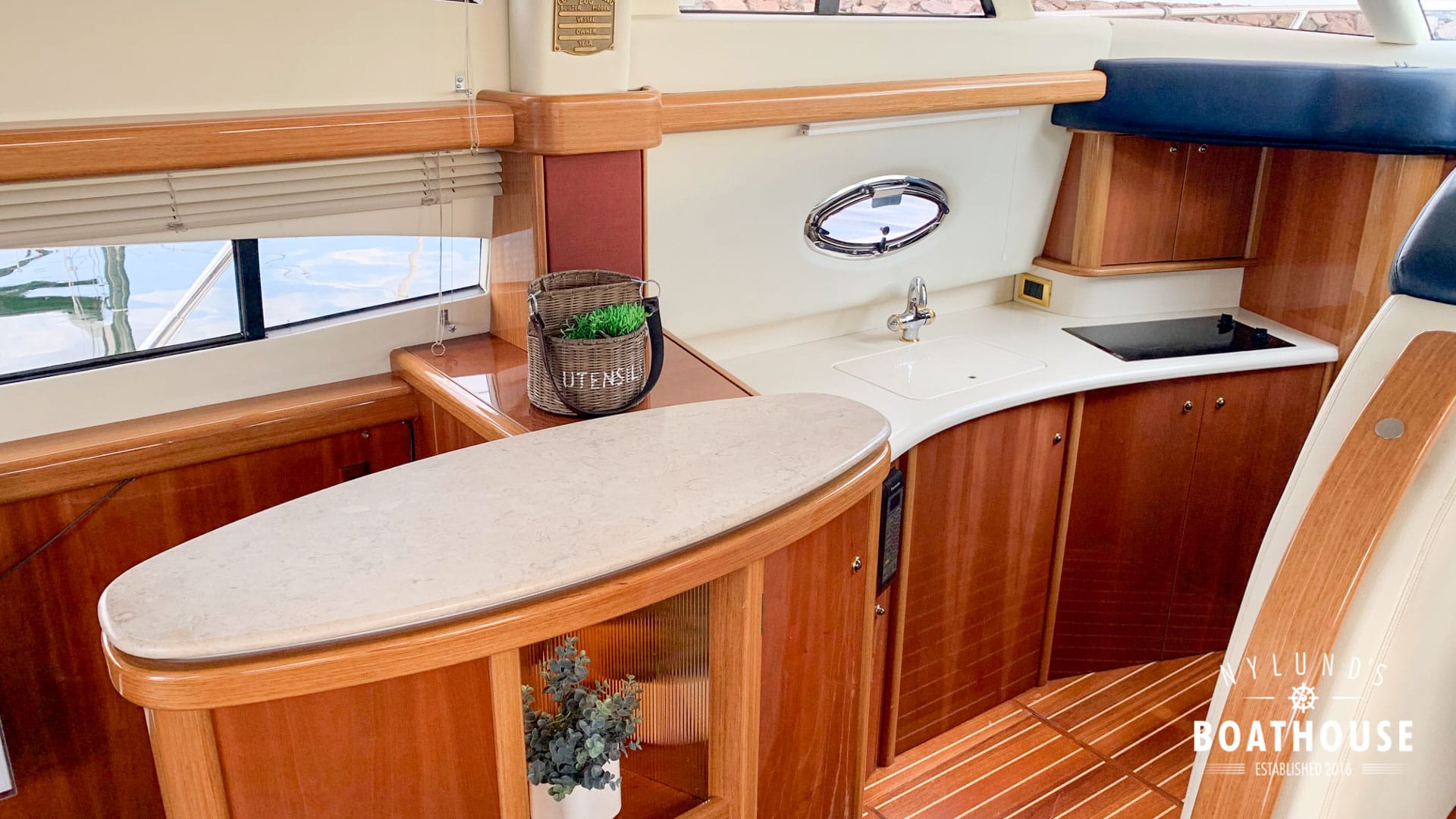 Sealine T47 - Image 8