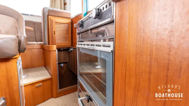 Brizo Yachts 28