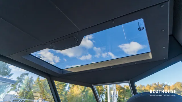 Anytec 868 CAB — Interior
