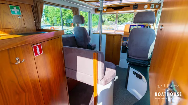 Nord Star 30 Patrol — Interior