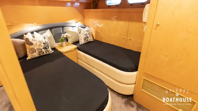 Elegance 68 — Interior