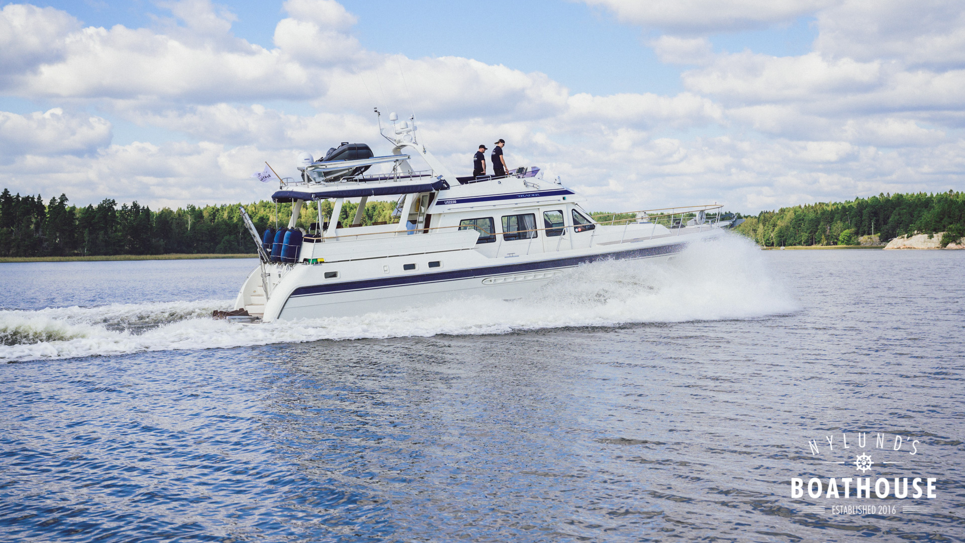 Trader 535 Signature - Image 4