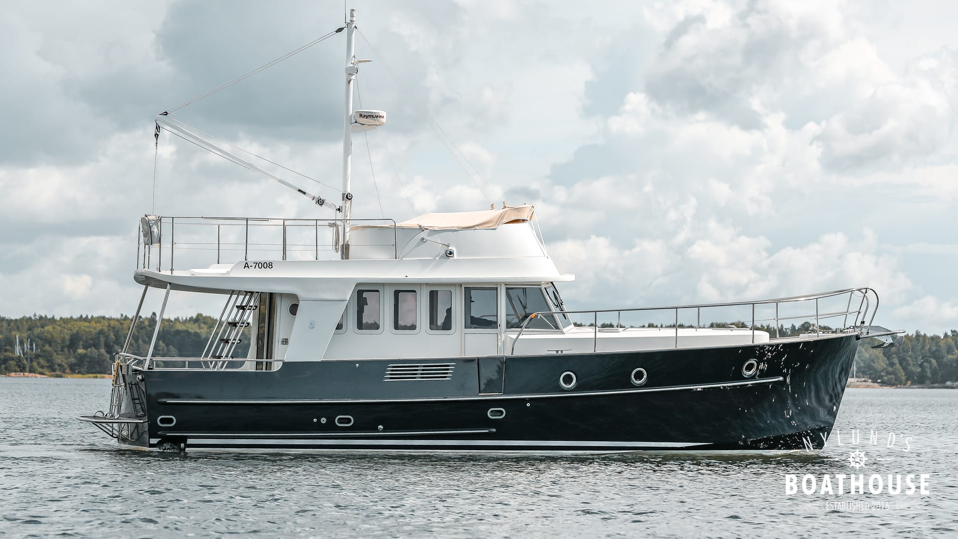 Beneteau Swift Trawler 42 - Image 21