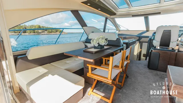 Azimut 55S