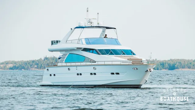 Elegance 68 — Cruising