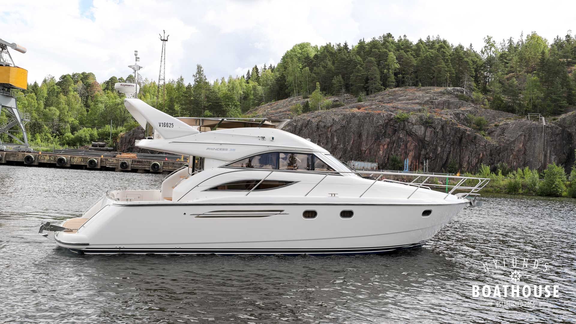 Princess 38 - Image 3