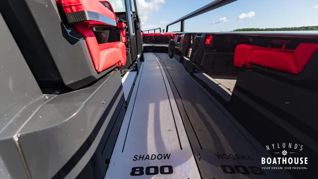 Axopar Brabus Shadow 800 Sun Top — Extérieur