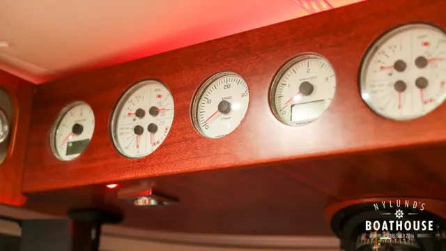 Storebro 435 Commander — Sisätilat