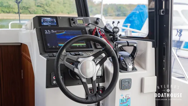 Finnmaster Pilot 8 — Exterior