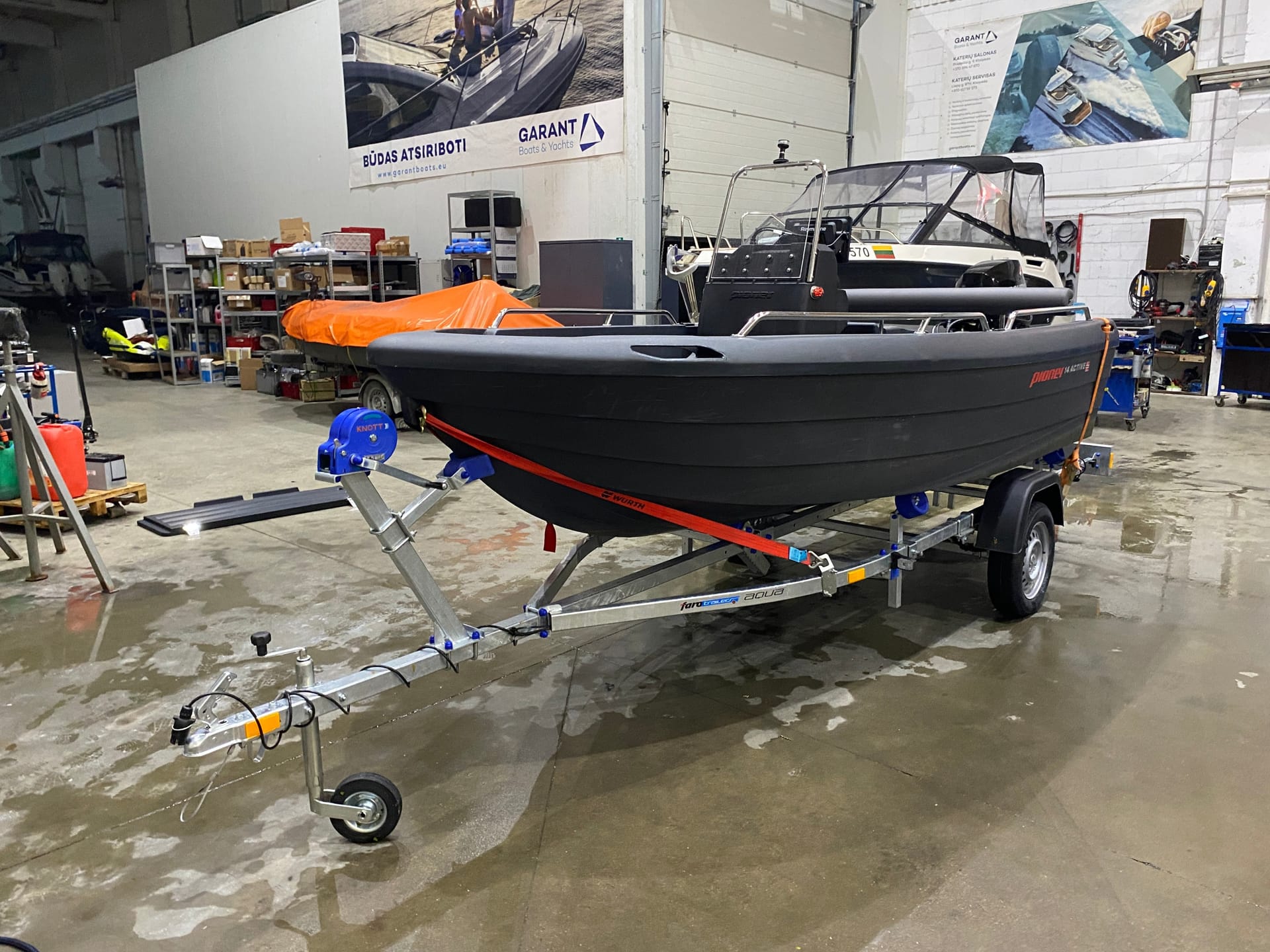 Pioner 14 Active Fisher - Image 3