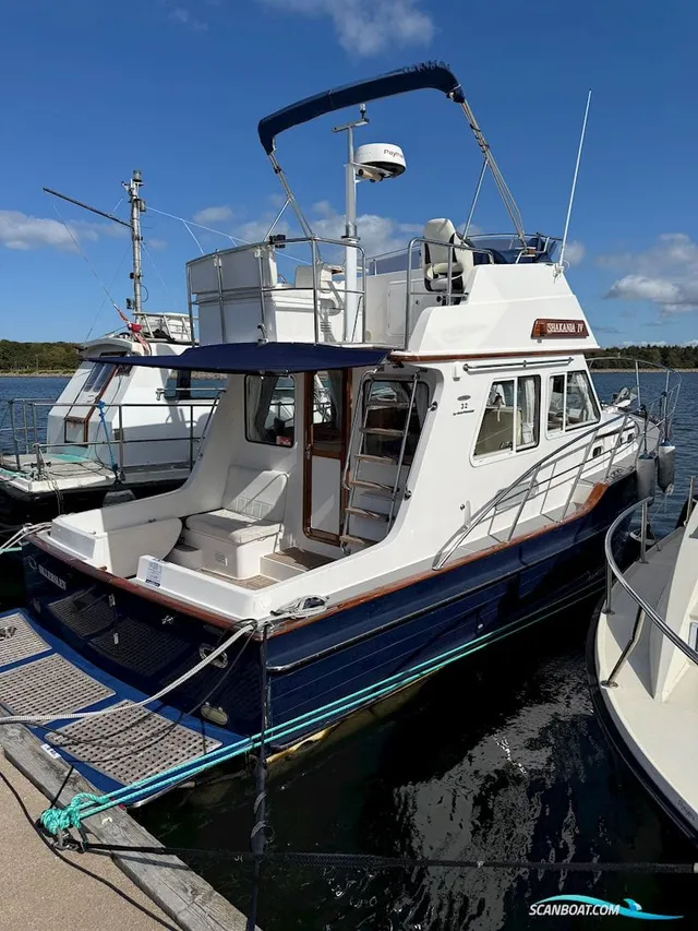 Halvorsen 32 Gourmet Cruiser