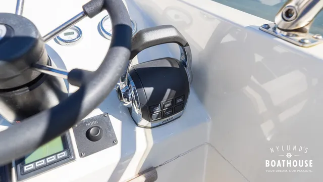 Targa 27.2 Fly — Exterior