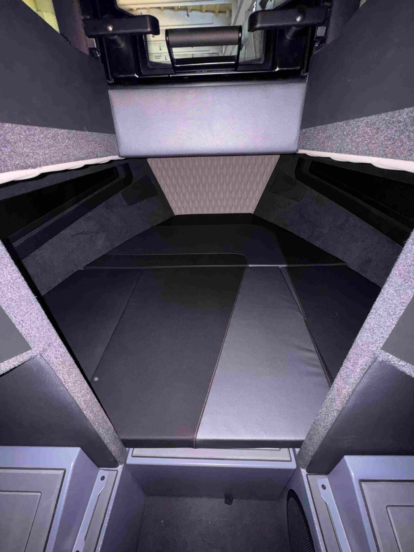 Jaktar J-30 - Image 14