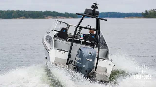 Anytec A23 — Merellä