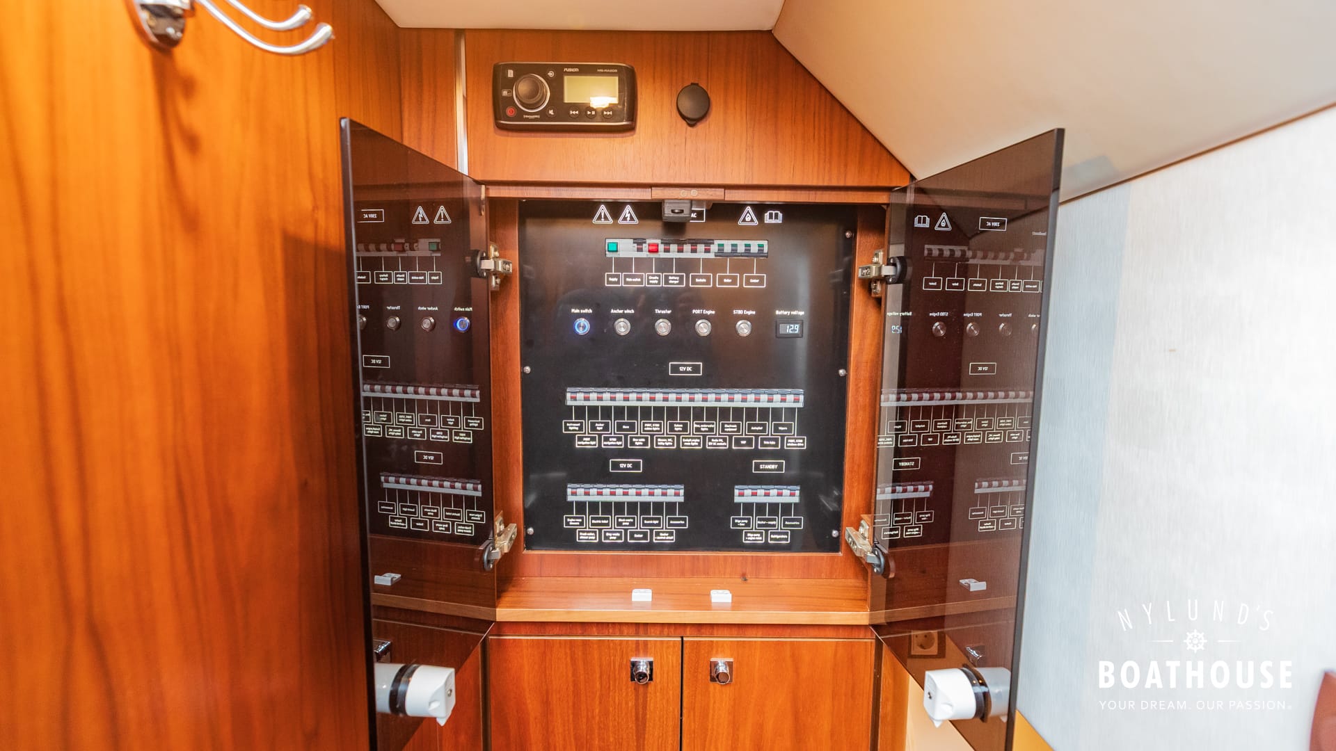 Galeon 340 Fly - Image 61