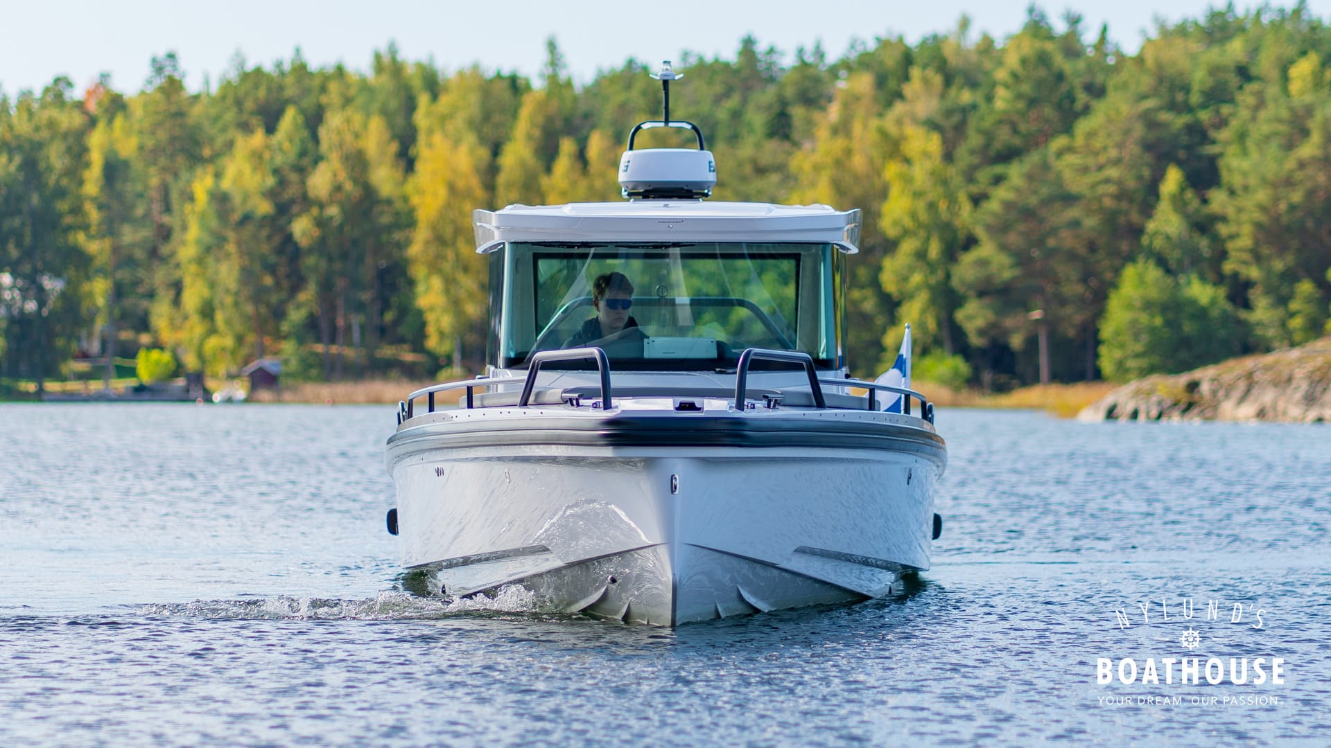 Axopar 28 Cabin - Image 14