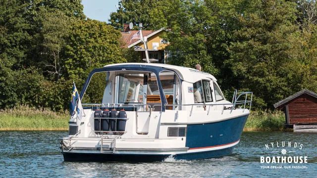 Nimbus 365 Coupe — Auf dem Wasser