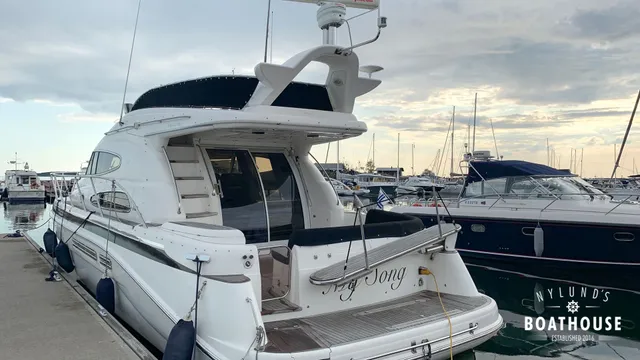 Sealine T47 — Cruising
