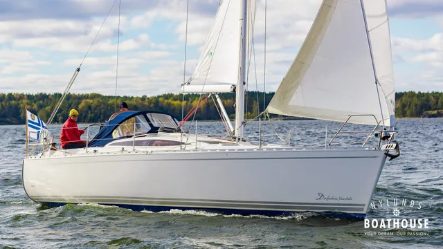 Delphia  D37