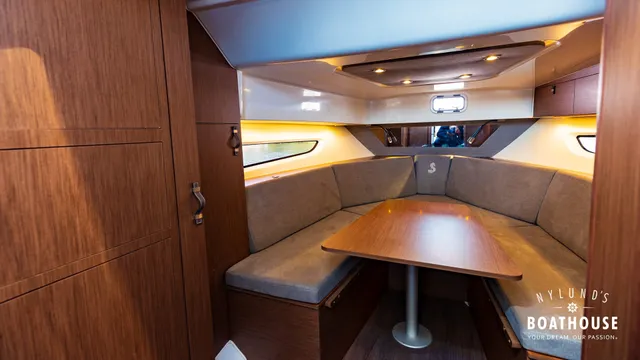 Beneteau Flyer 10 — Interior