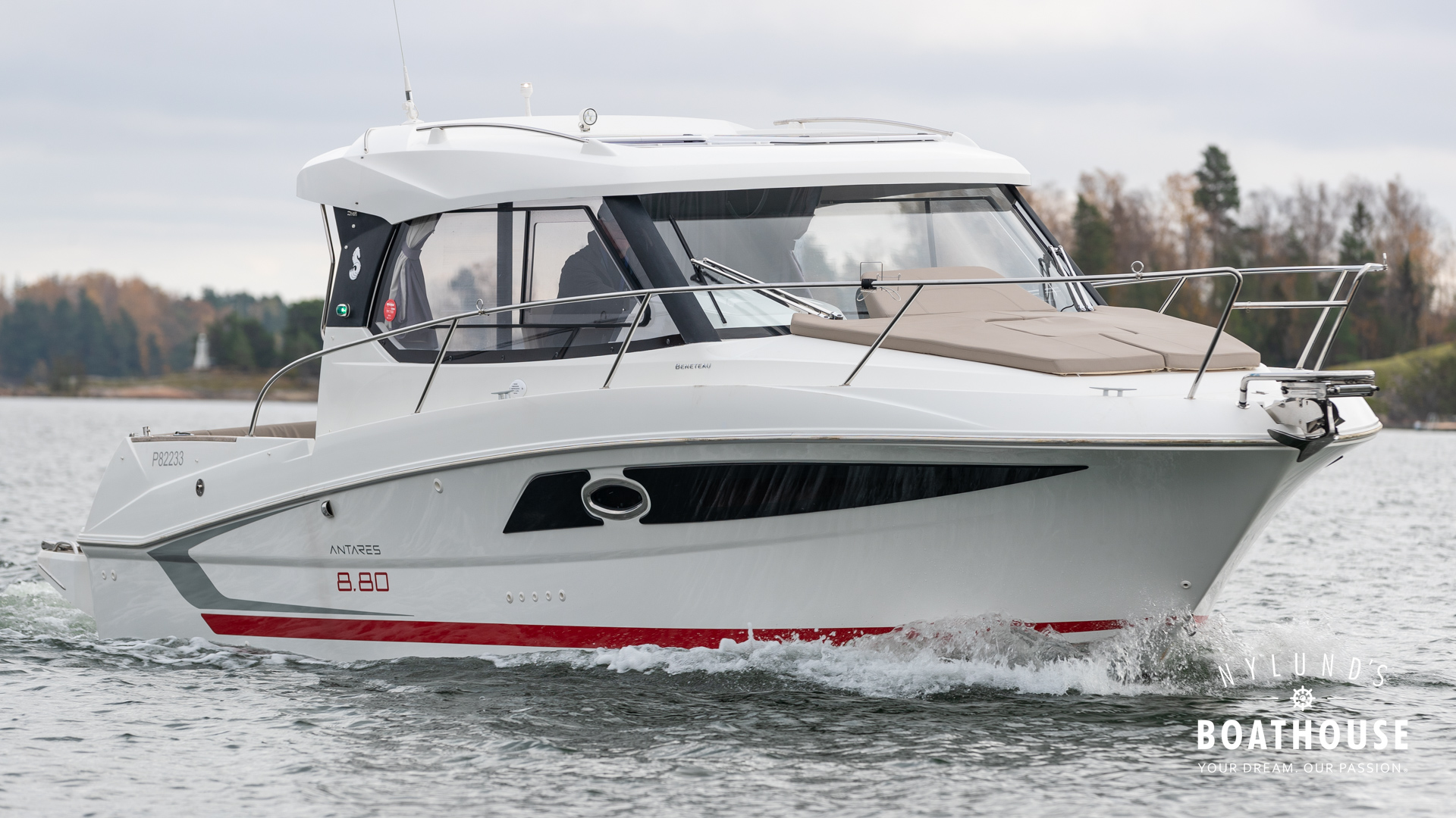 Beneteau Antares 8.80 OB - Image 19