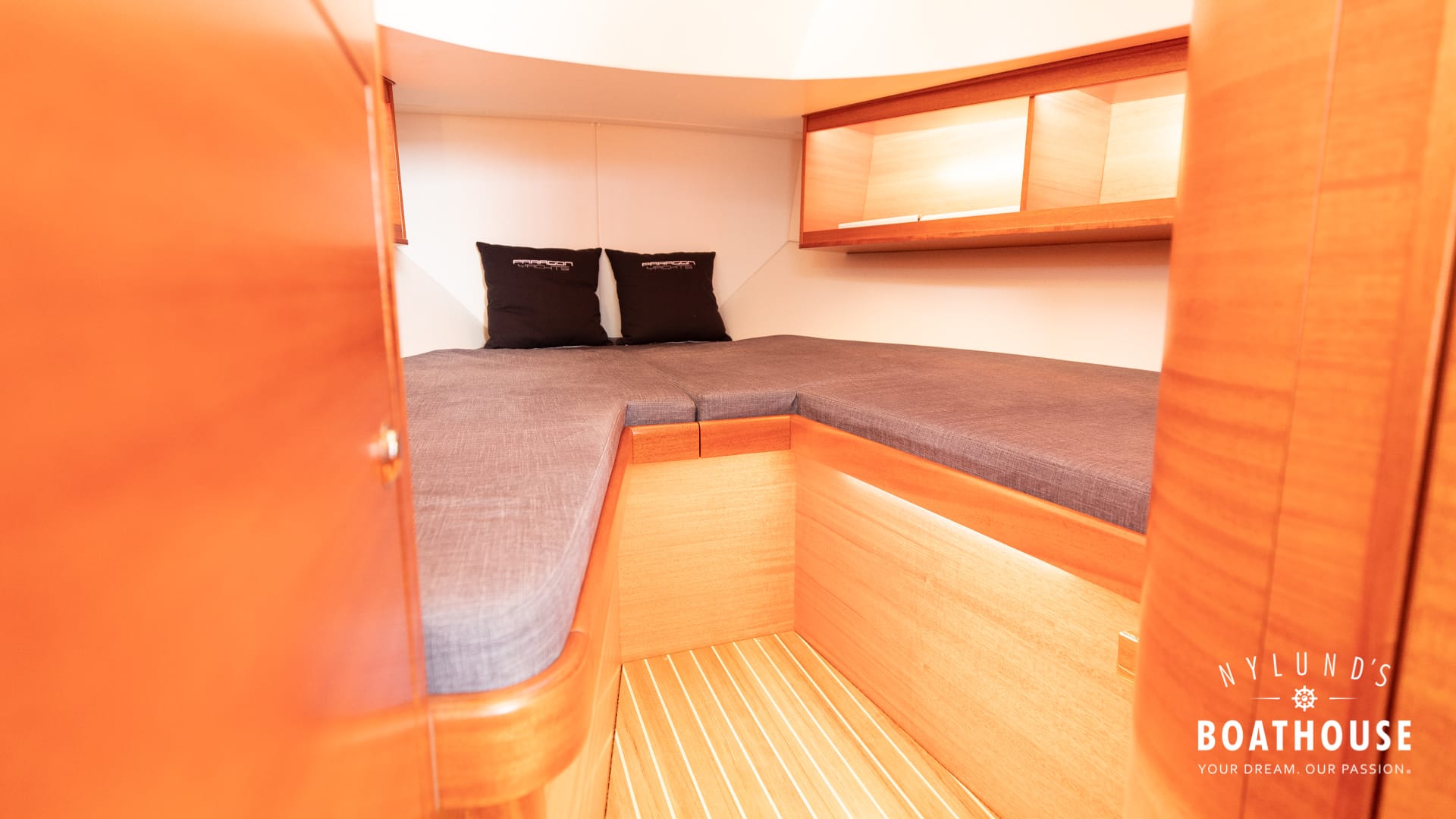 Paragon 31 Cabin - Image 87