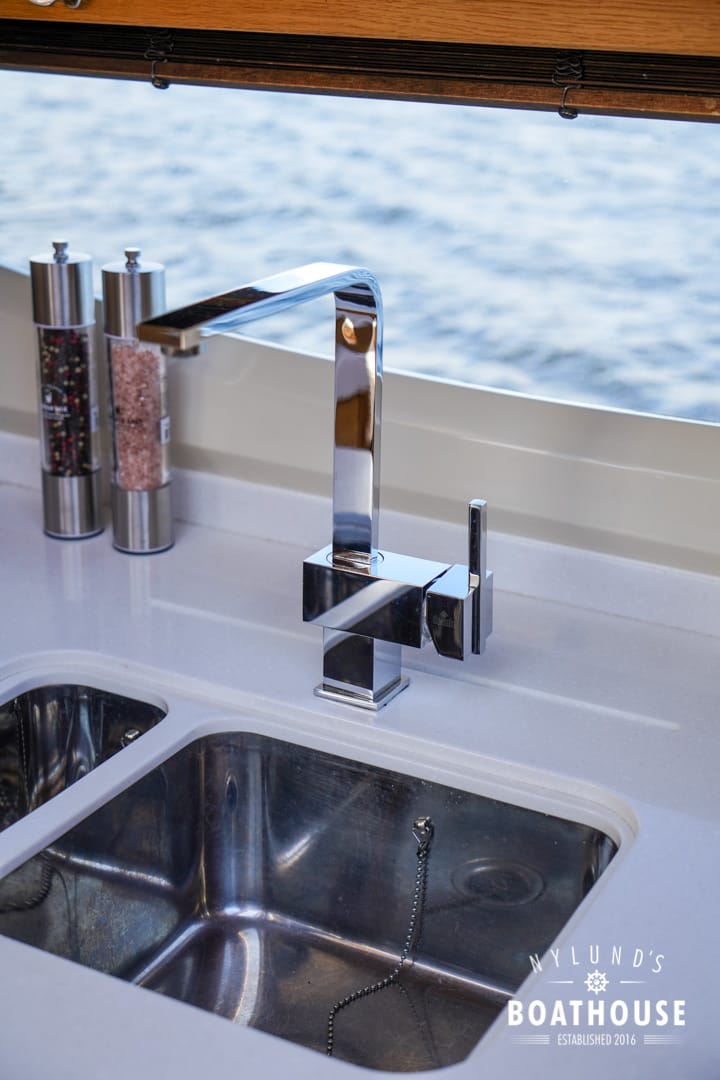 Galeon 430 HTC - Image 36