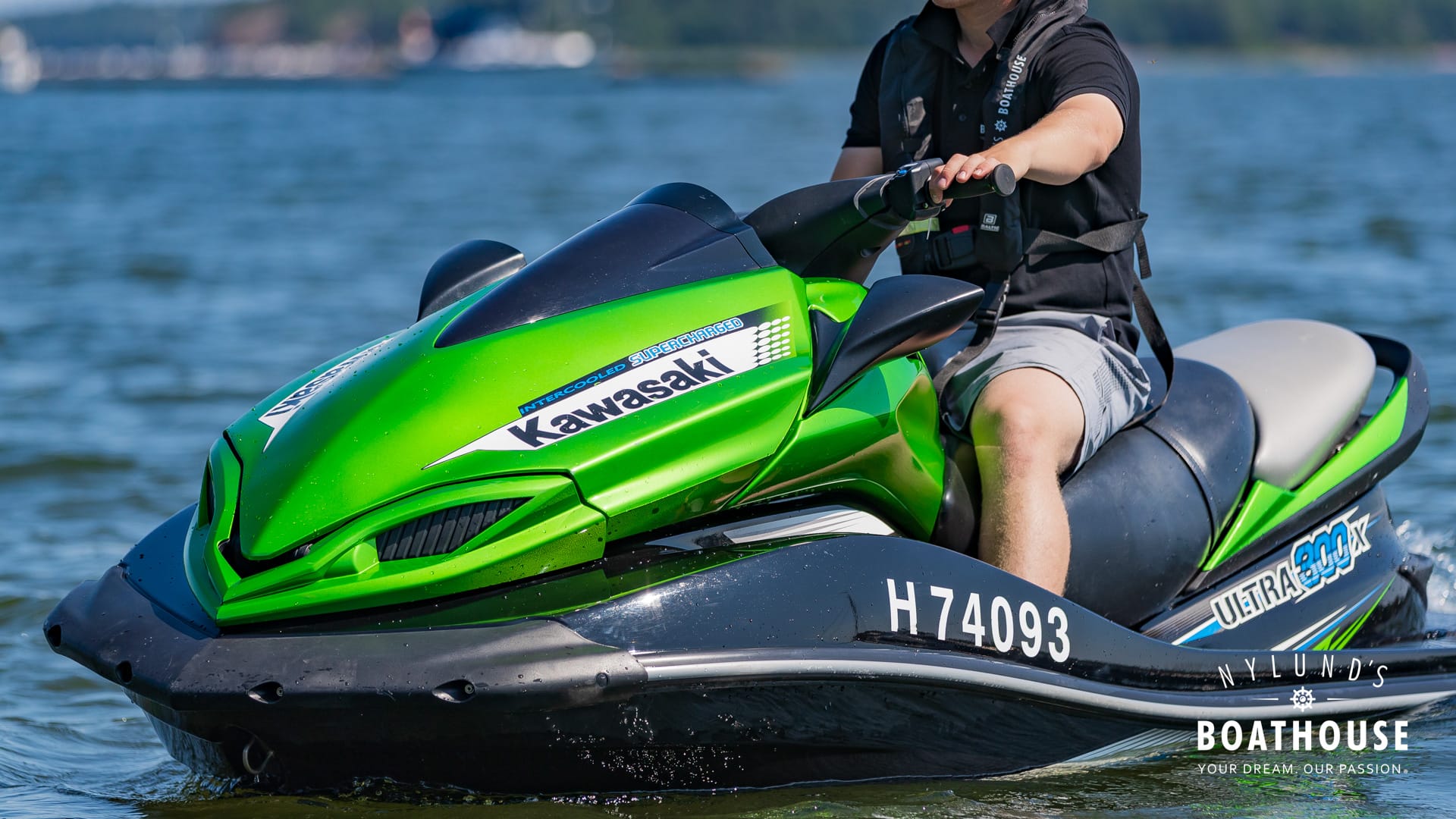 Kawasaki Ultra 300 X - Image 16
