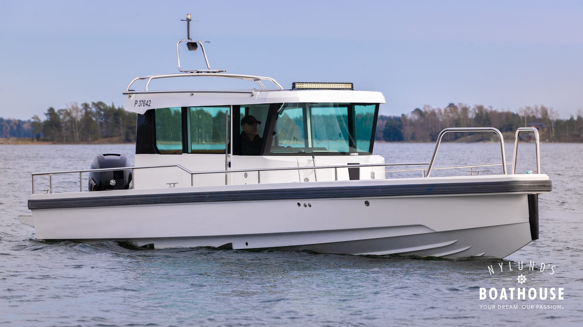 Axopar 28 Cabin - Image 37