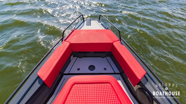 Axopar Brabus Shadow 800 Sun Top — Extérieur