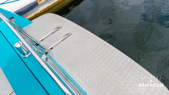 Brizo Yachts 28