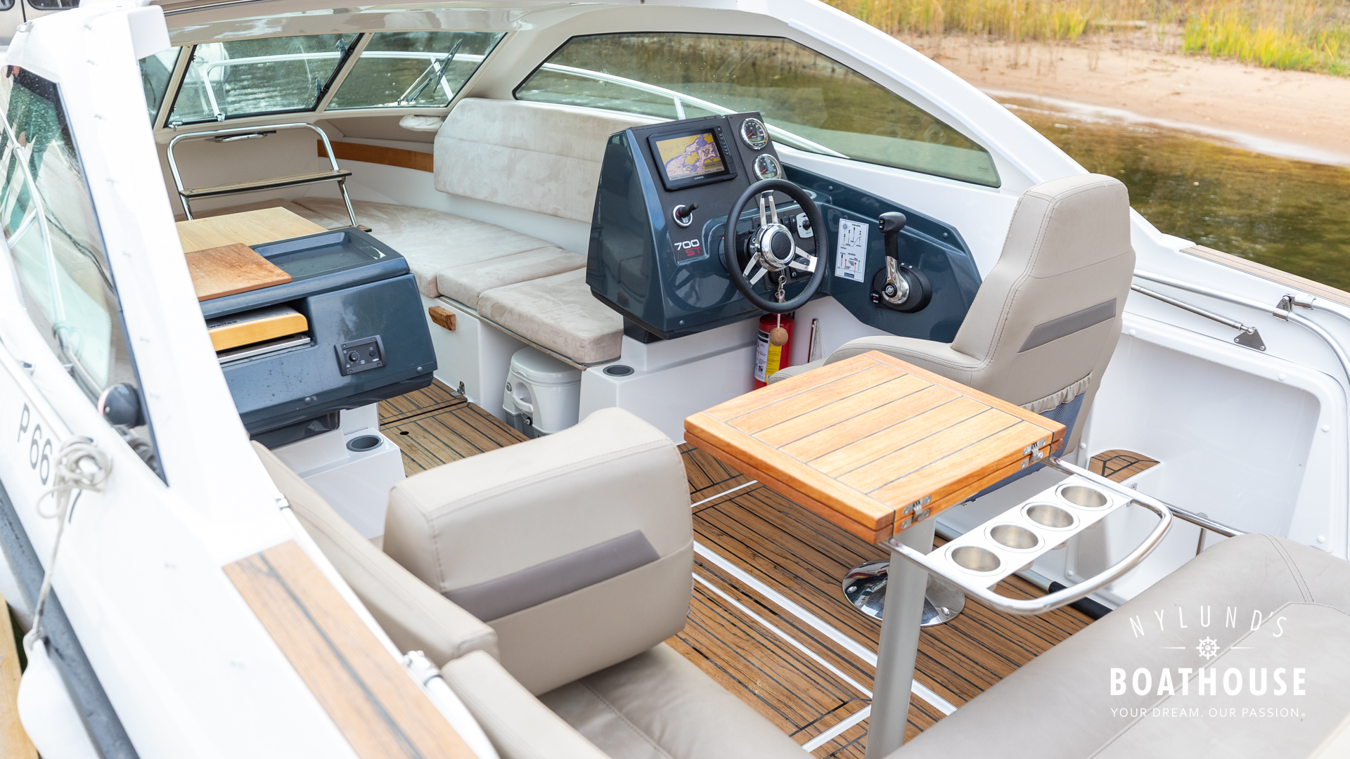 Flipper 700 ST - Image 17