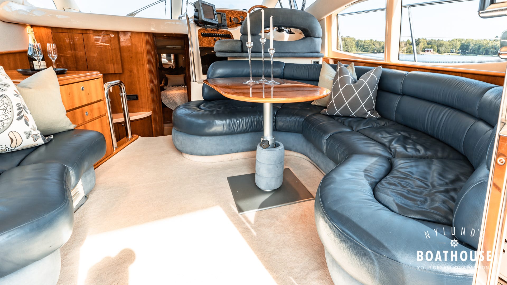 Azimut 42 Fly - Image 31