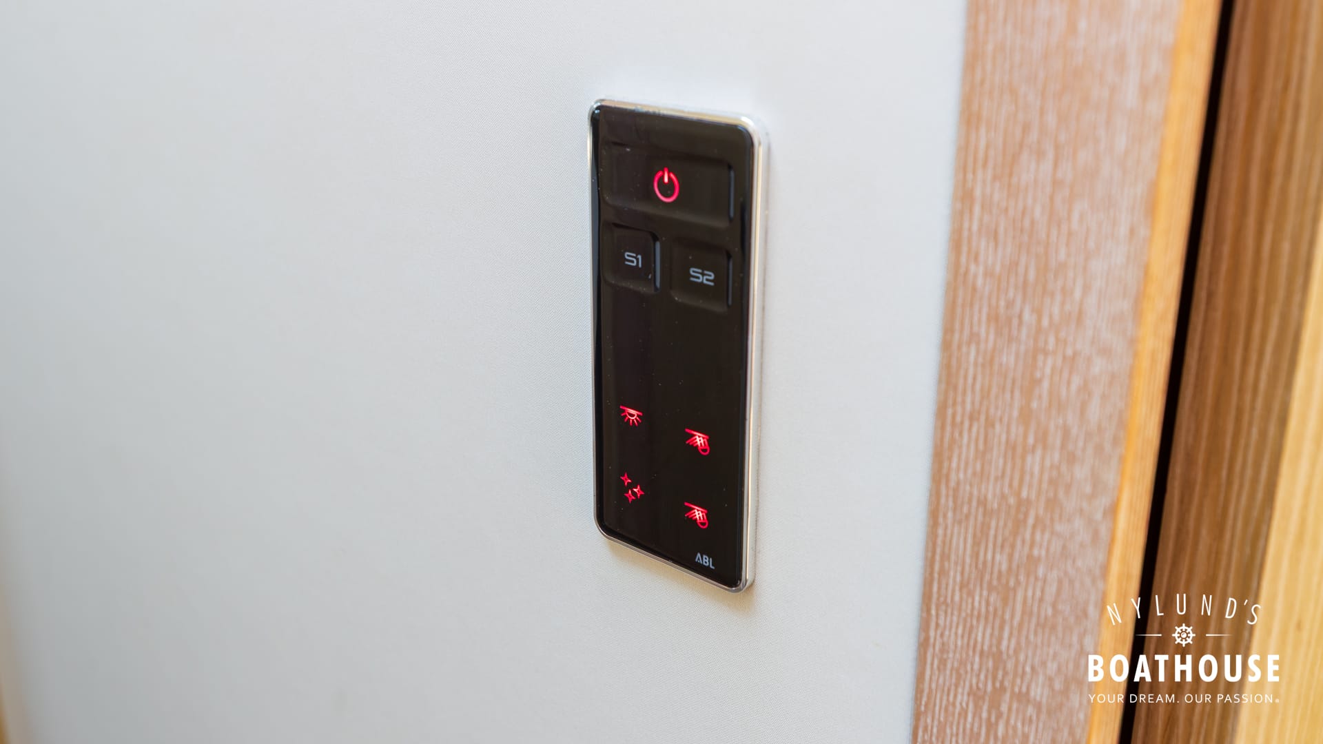 Sealine F430 - Image 70