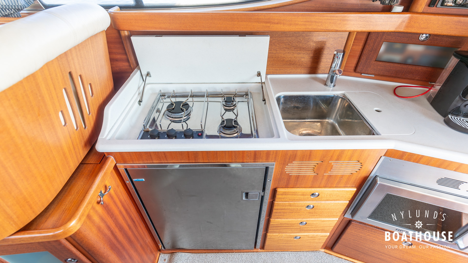 Nord West 370 Flybridge - Image 62